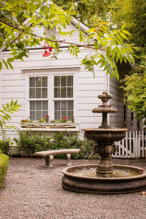 Inn St Helena Сент-Хелина Экстерьер фото